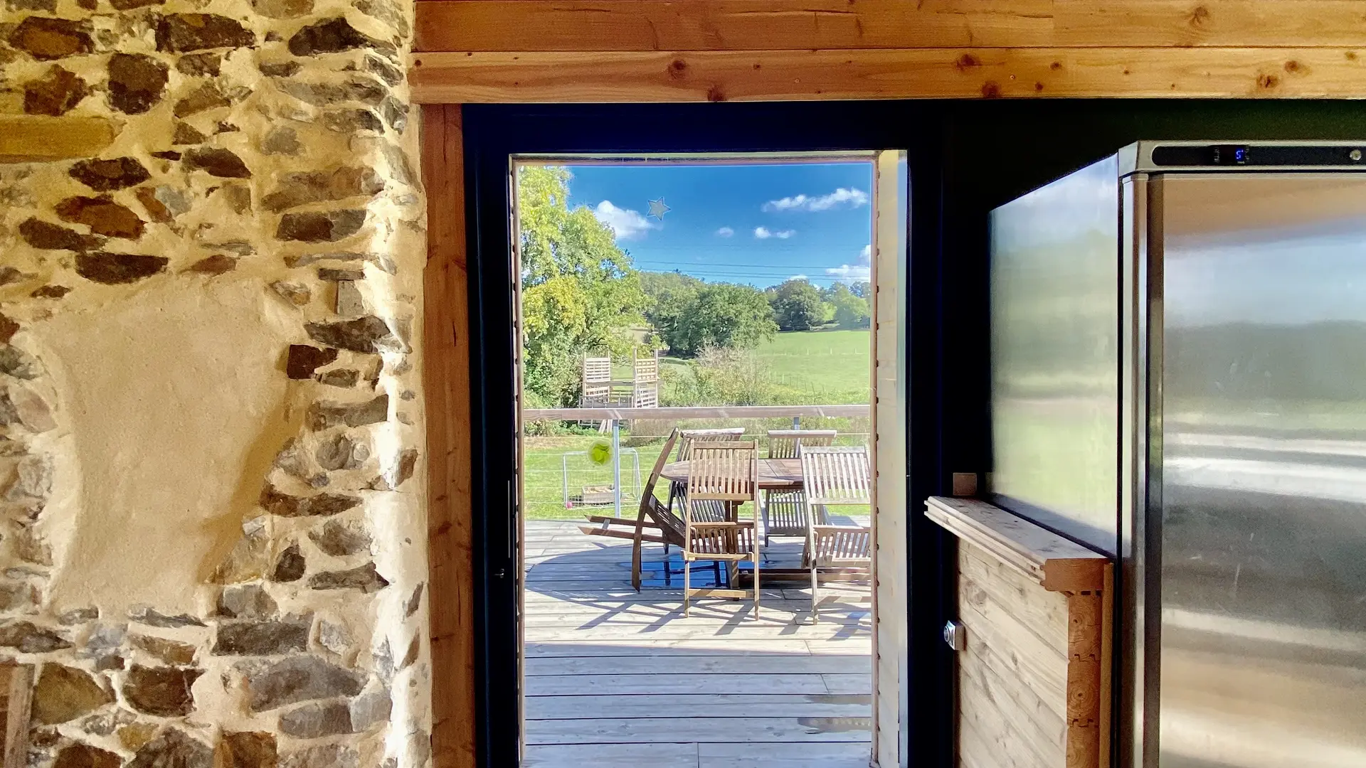 Vers terrasse surélevée