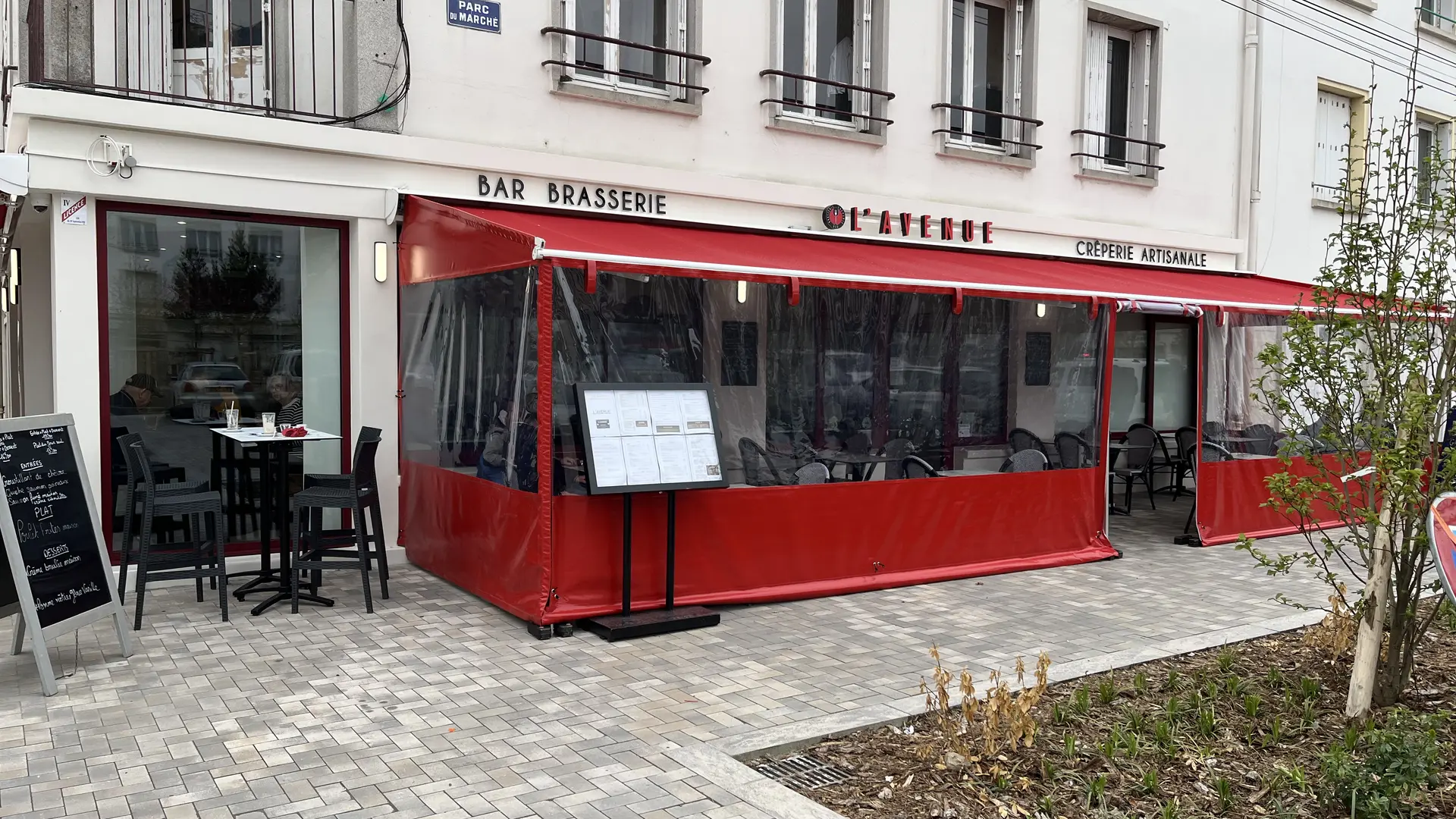 L'Avenue