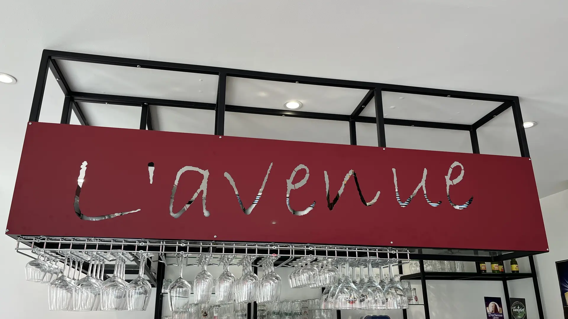 L'Avenue
