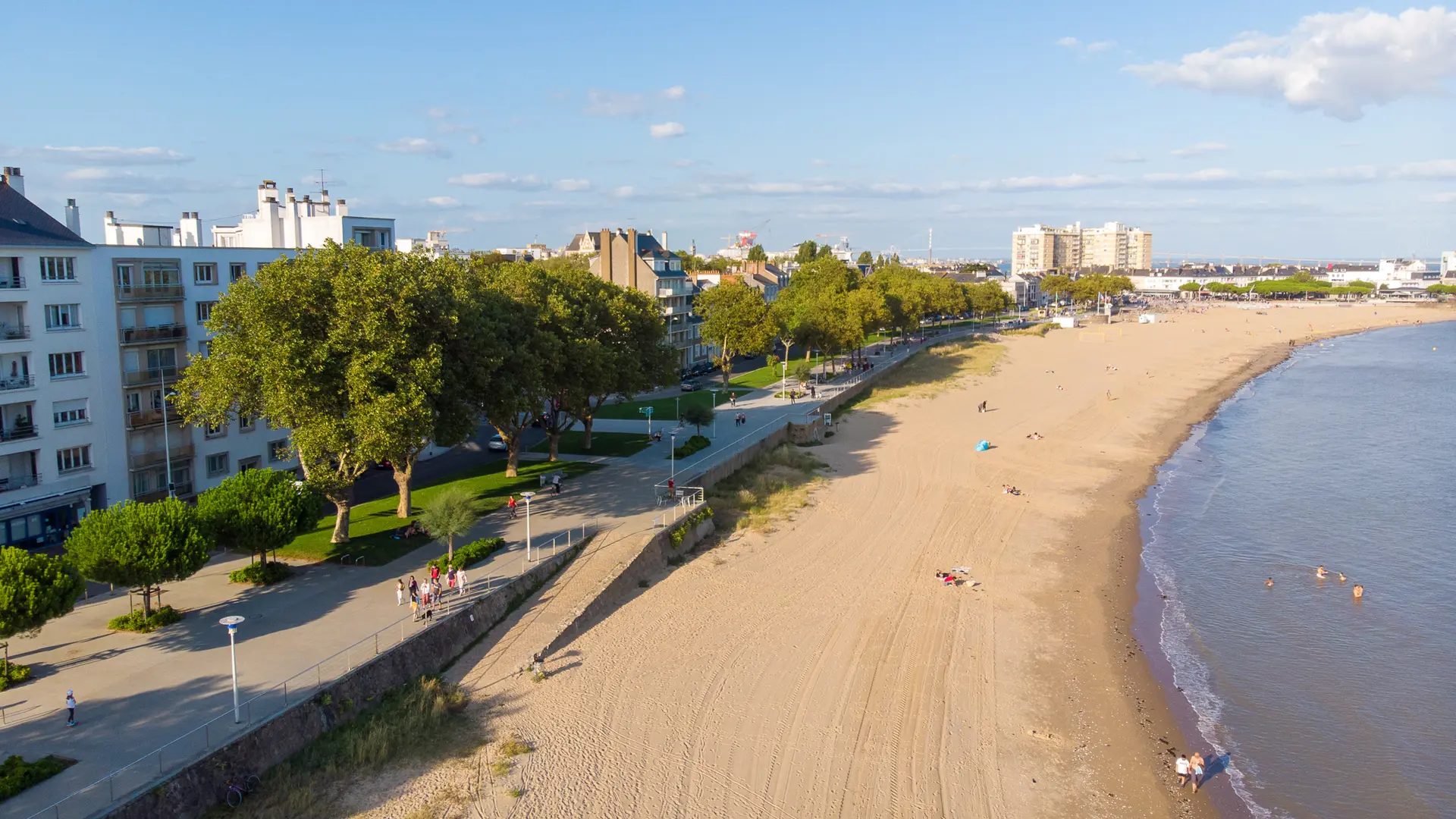 Grande Plage de Saint-Nazaire et le front de mer