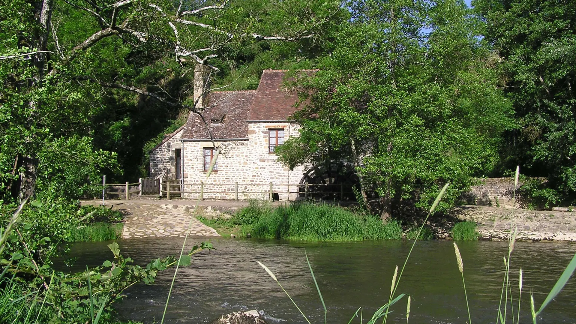 LE MOULIN