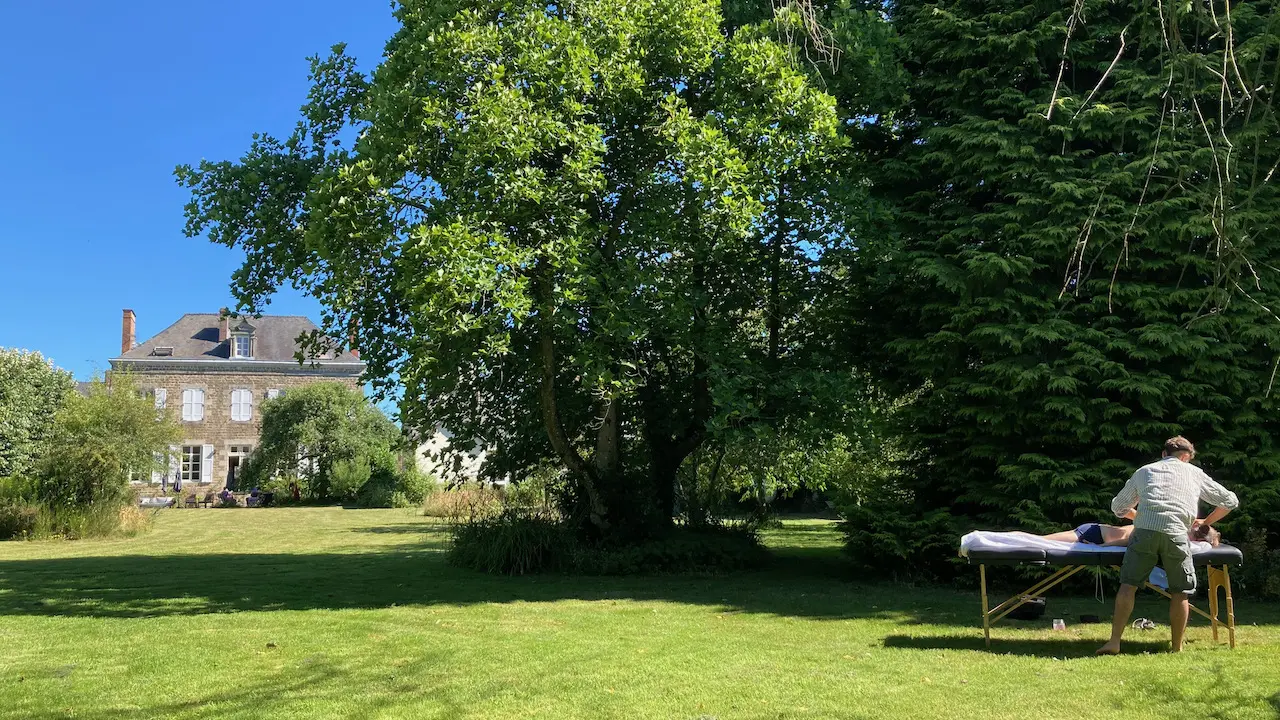 La Doucelle - Parc marre verger - se relaxer