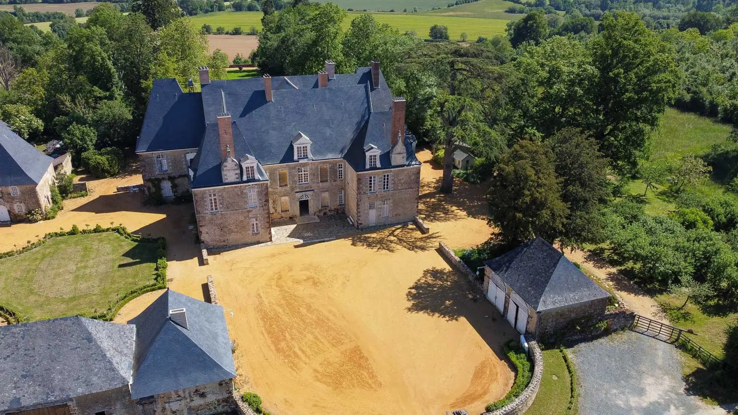 Logis-de-Martigné-Cour château