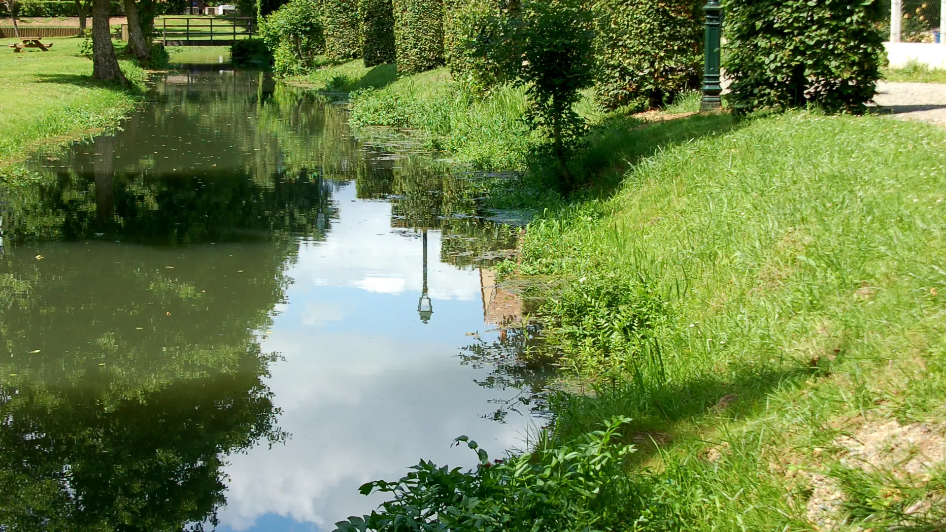 Maigné la Gée