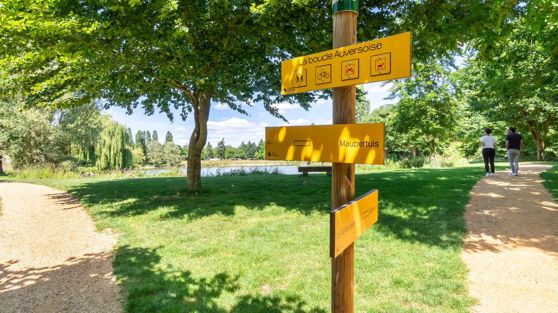 Espace Philippe Jourdain à Auvers-le-Hamon