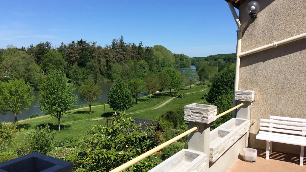 Meuble-Les-Terrasses-de-la-Sarthe-Exterieur
