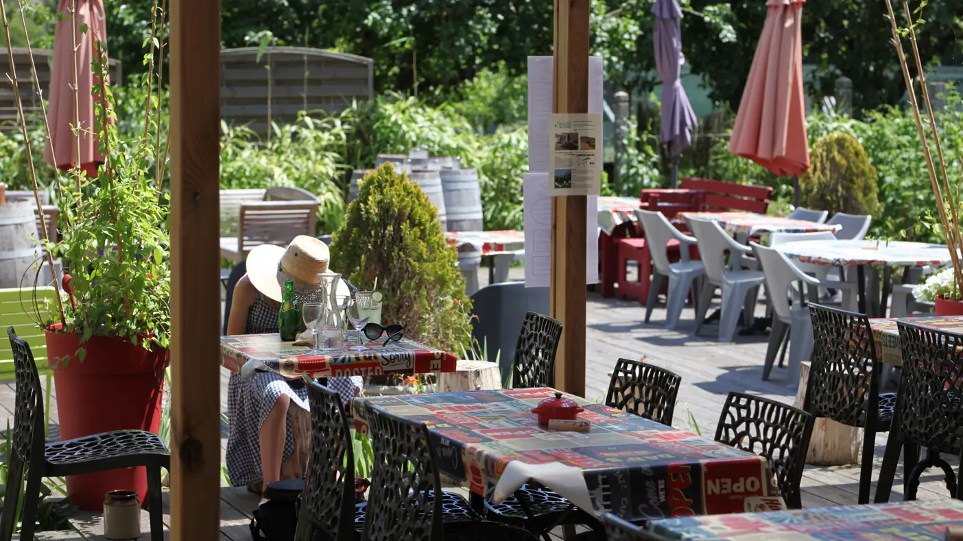 Restaurant Ô Passage - Saint-Léonard-des-Bois - terrasse