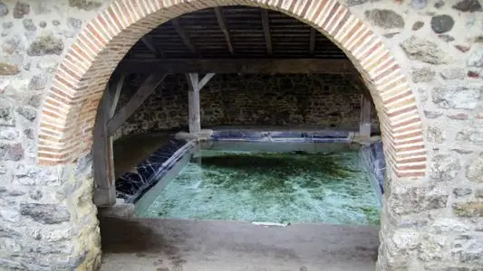 PCU53- Lavoir de Gesnes2