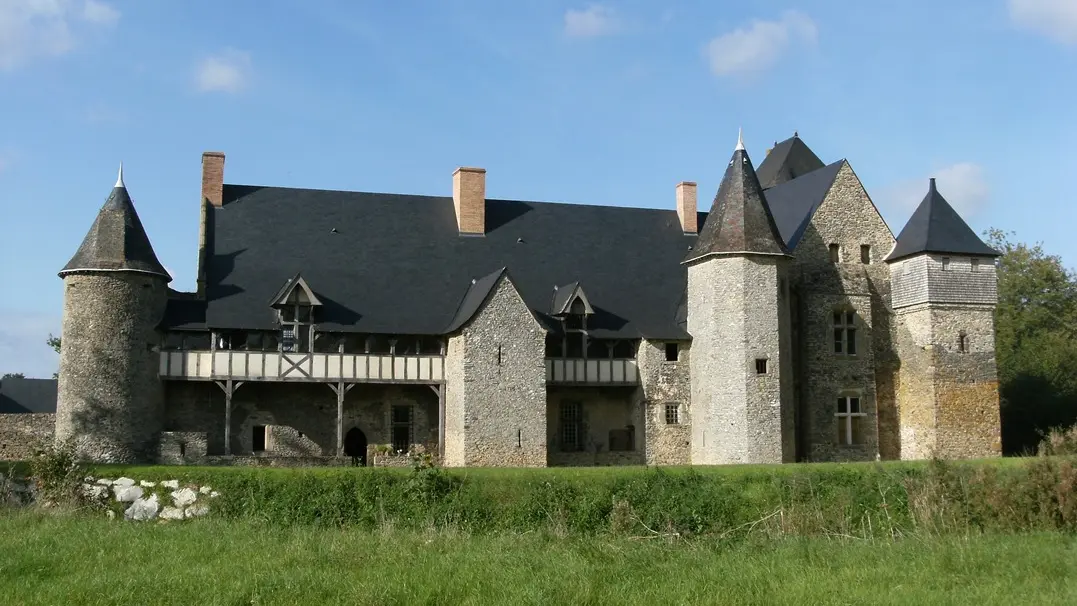 PCU53_Château de la Grande Courbe_Brée_web2