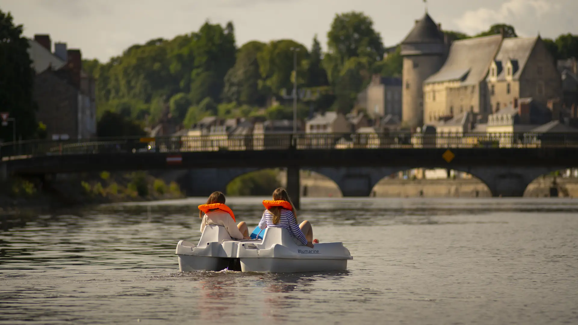 Location de Pédalo Laval  ©Pascal Beltrami-Laval Tourisme