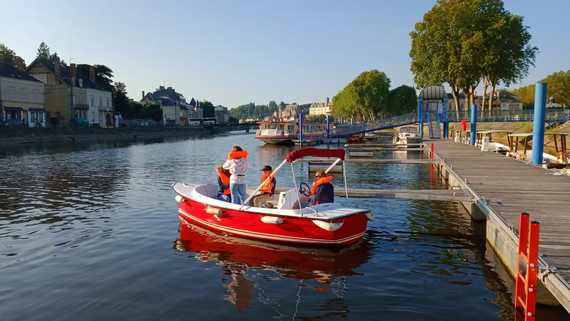 Halte fluviale de Laval