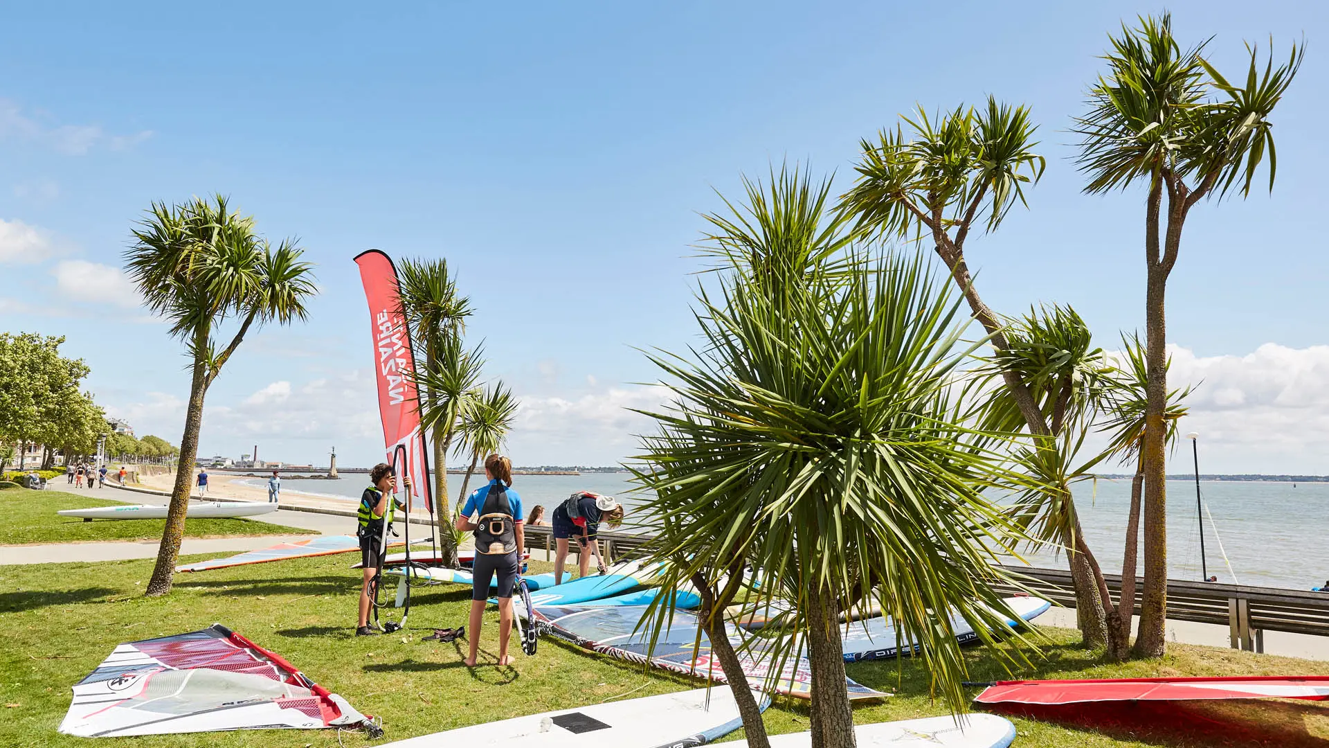 La Base Nautique installée l'été sur la Grande Plage de Saint-Nazaire