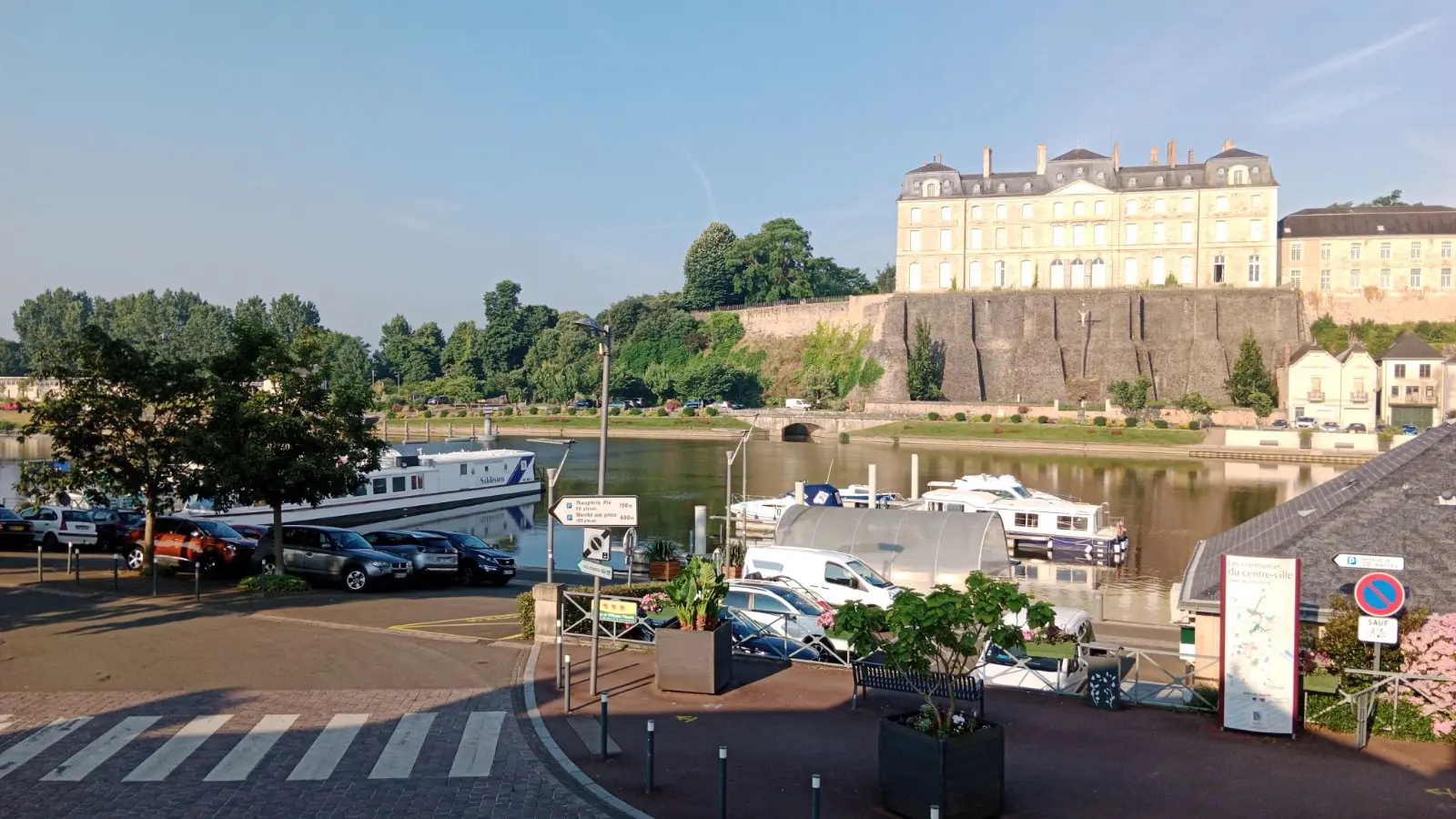 Studio Sablé sur Sarthe Vue Chateau