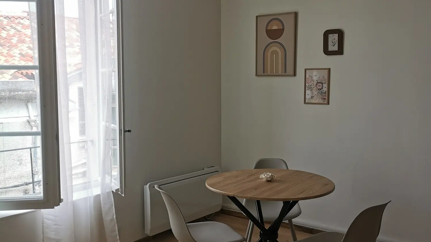 T2 de standing meublé au cœur de Fontenay-le-Comte - 2