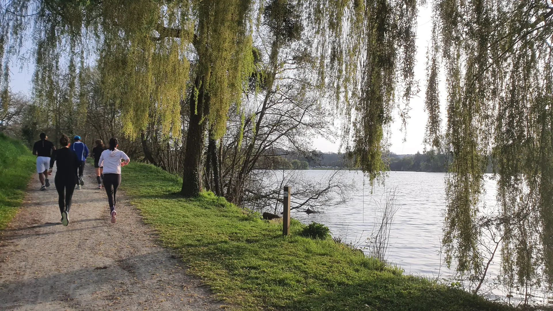 Les deux rives pour Changé