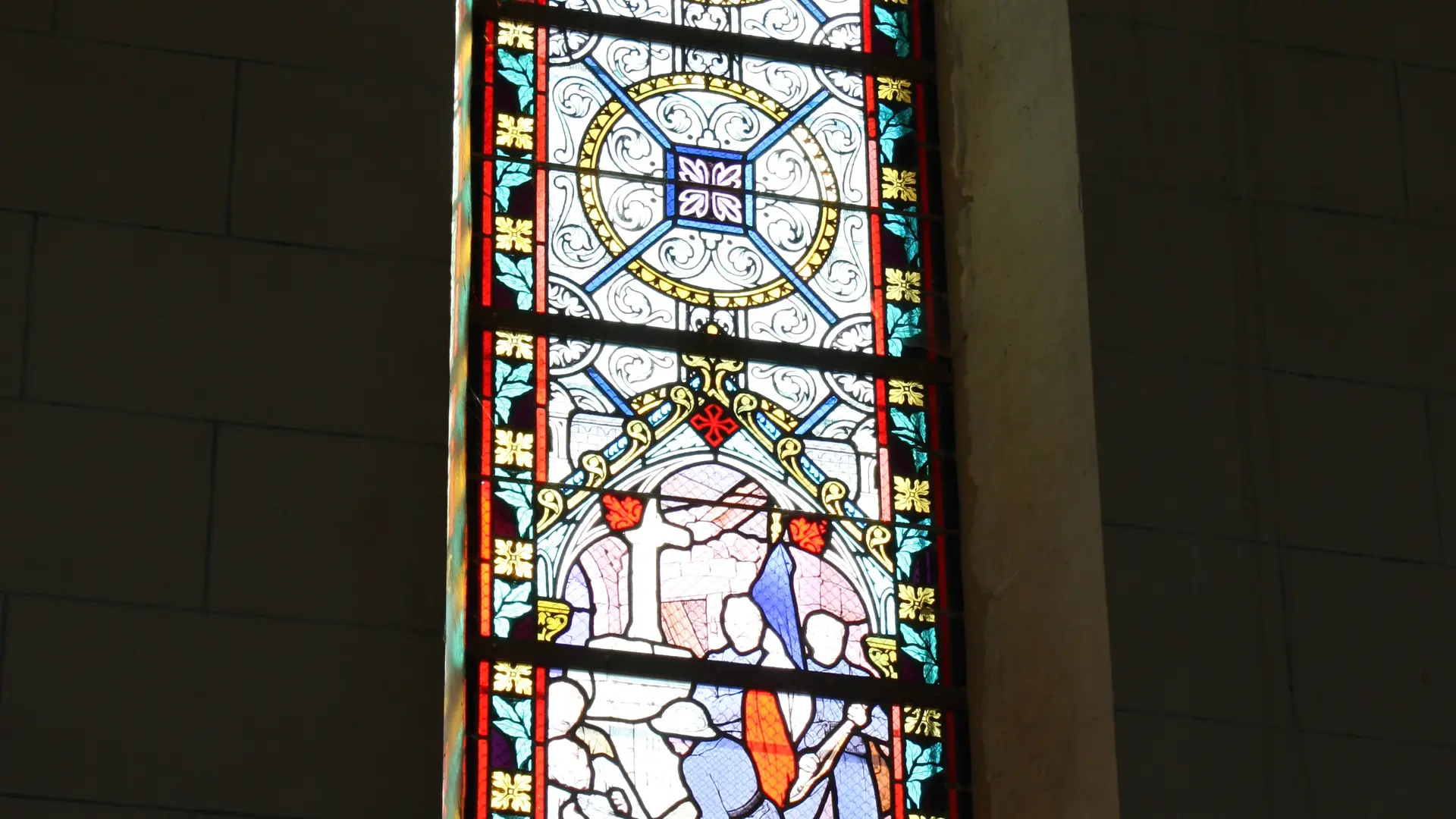 Vitrail Saint Julien des Eglantirs