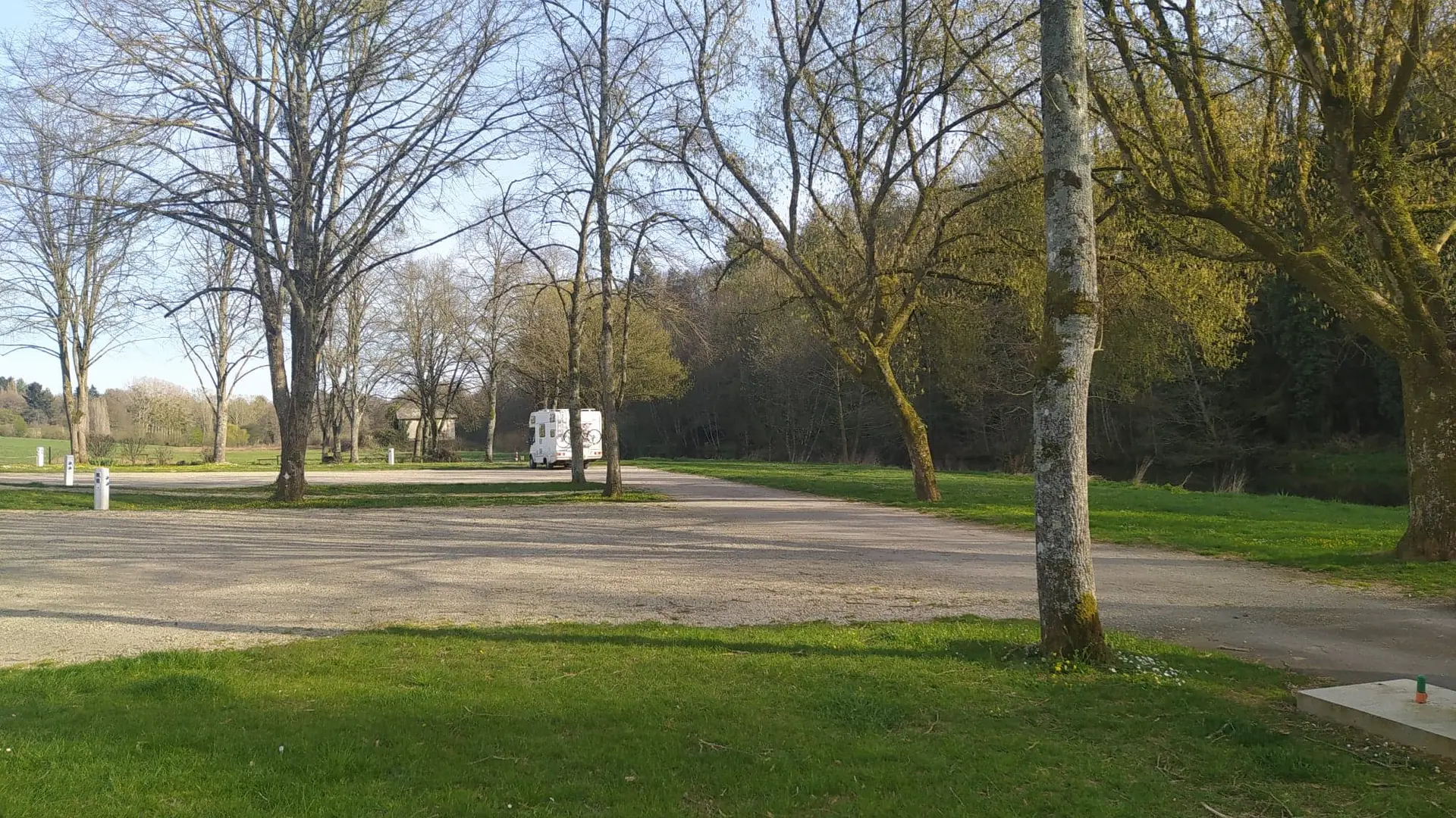 aire-de-camping-car-ambrieres-les-vallées-53-accam-2