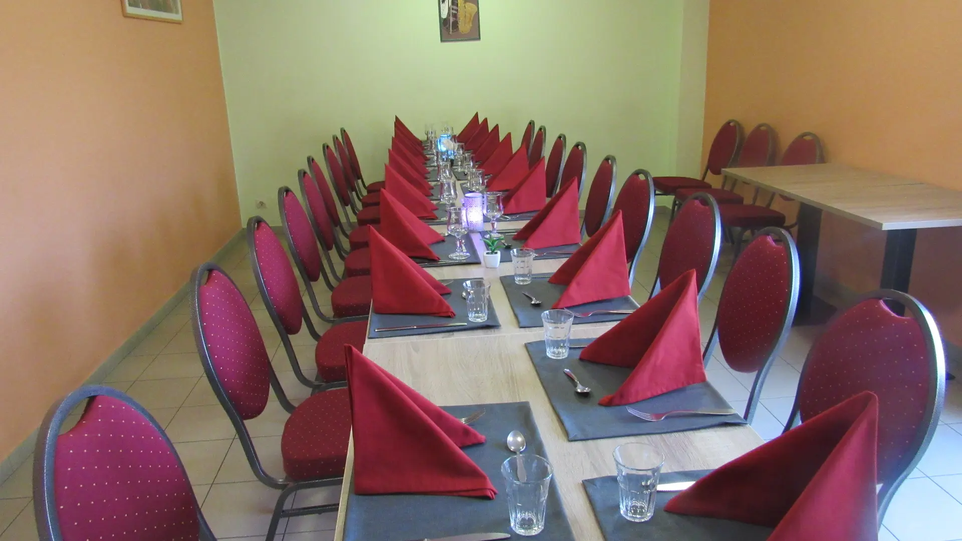 Auberge du Braconnier - banquet petite salle