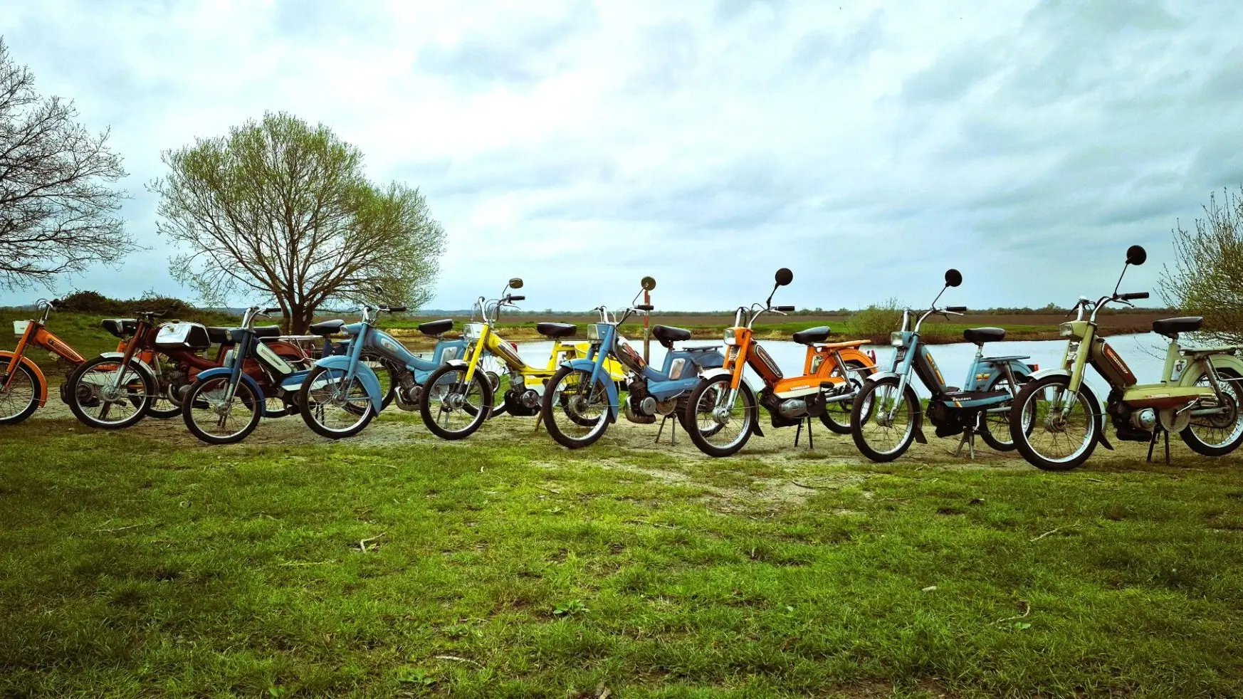 balade motorisée en mobylette dans le marais poitevin - Moteur du Bon Temps -3