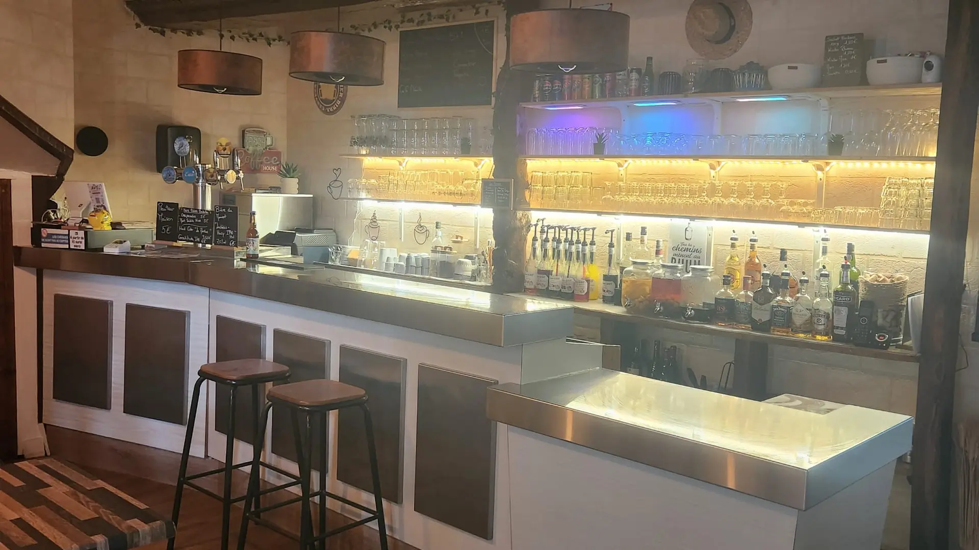 bar