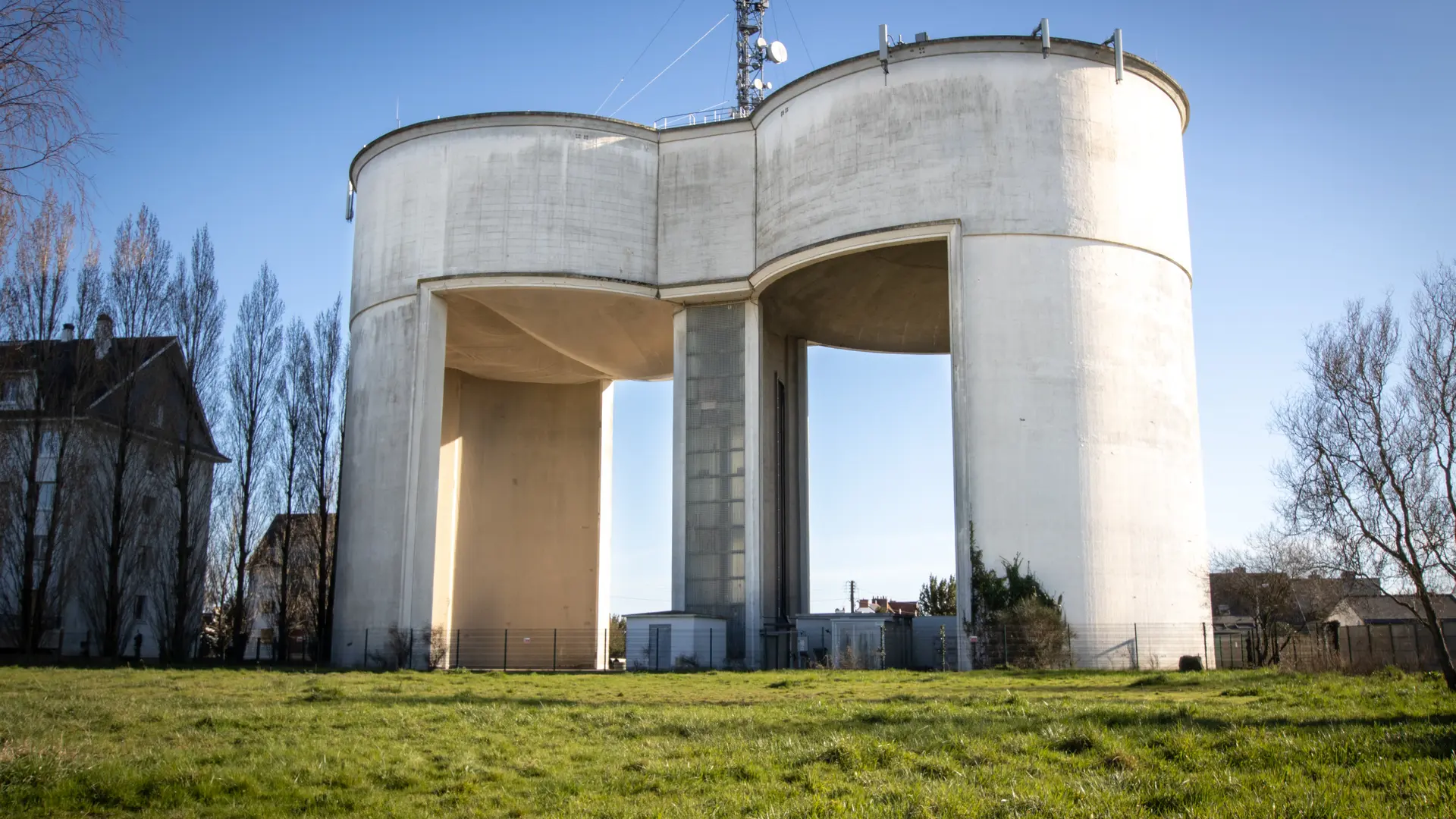 Château d'eau du Moulin du Pé à Saint-Nazaire