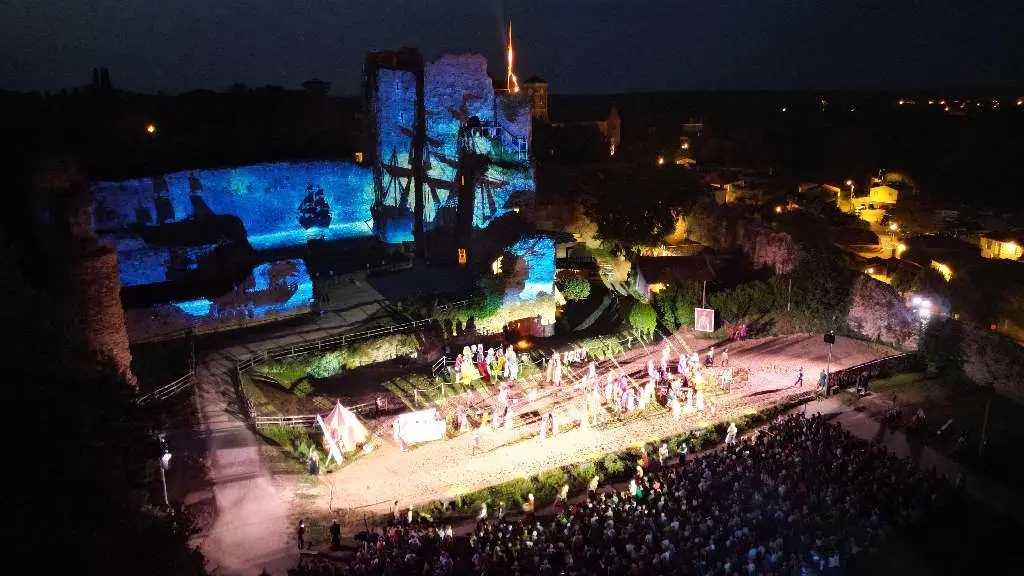 chateau-talmont-vendee-spectacle-nocturne-richard-coeur-lion