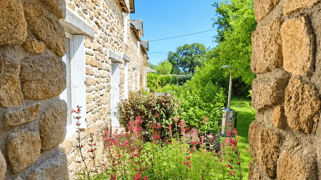 444297 - Vue de la fenêtre de la cuisine