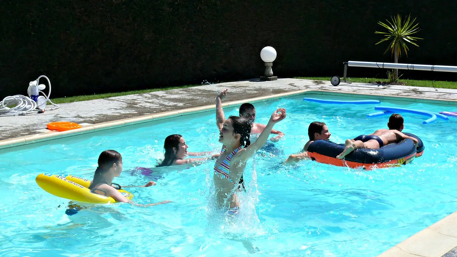 gite-le-farfadet-meublé-montreuil-vendée-85200-4-piscine-enfant