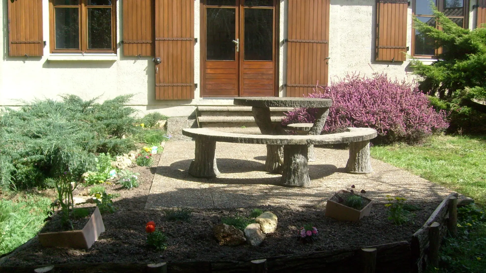 maison_les cèdres_gîte_location_mervent-min