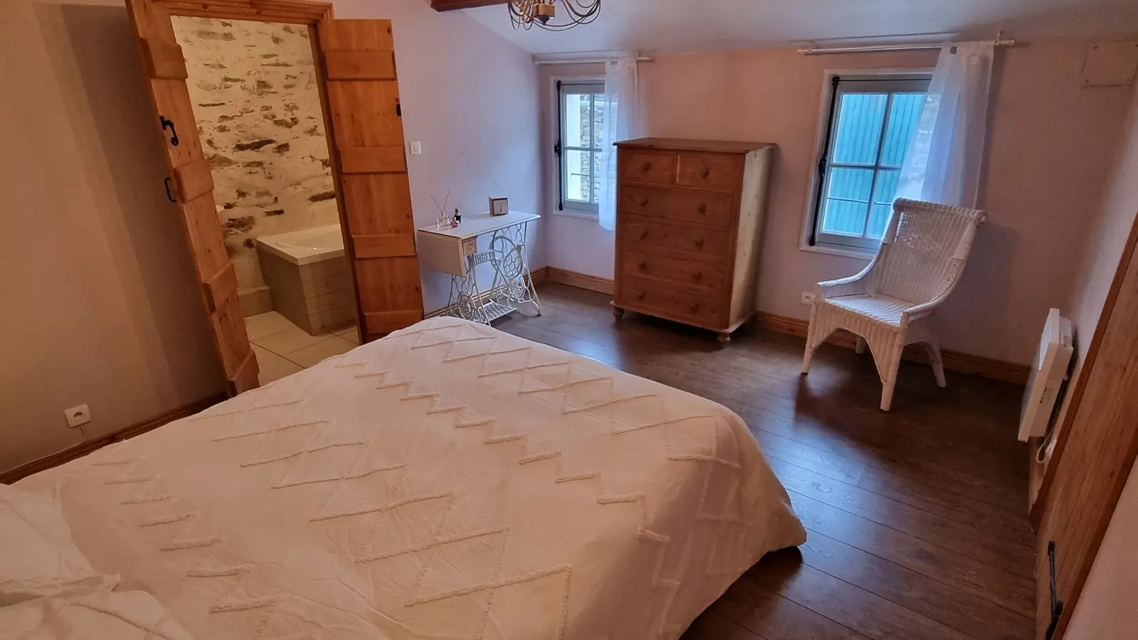 meublé-le-pavillon-bleu-vouvant-fontenay-vendee-85120- (20)