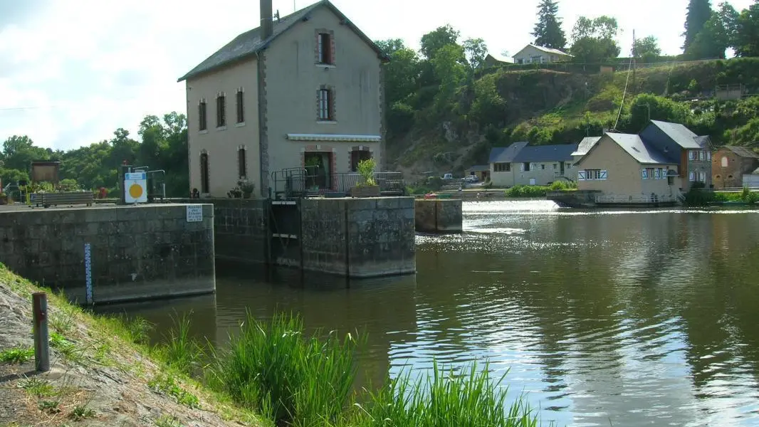 Moulin de Neuville - extérieur