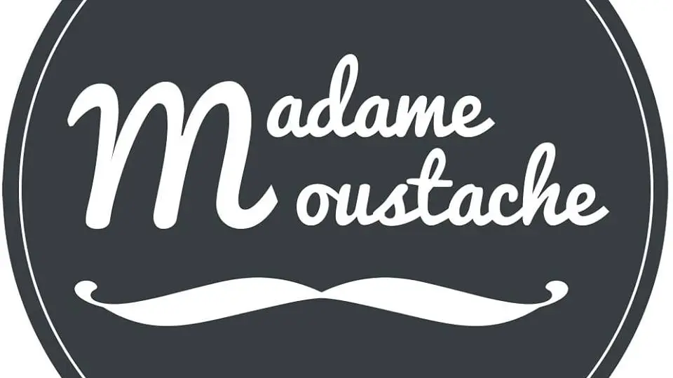 mmemoustache_brocante_salonthe_lafertebernard_LOI72