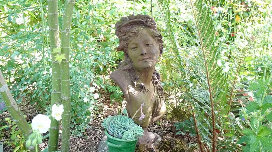 La Cabane de Saint-Fiacre et le Jardin d'Éole