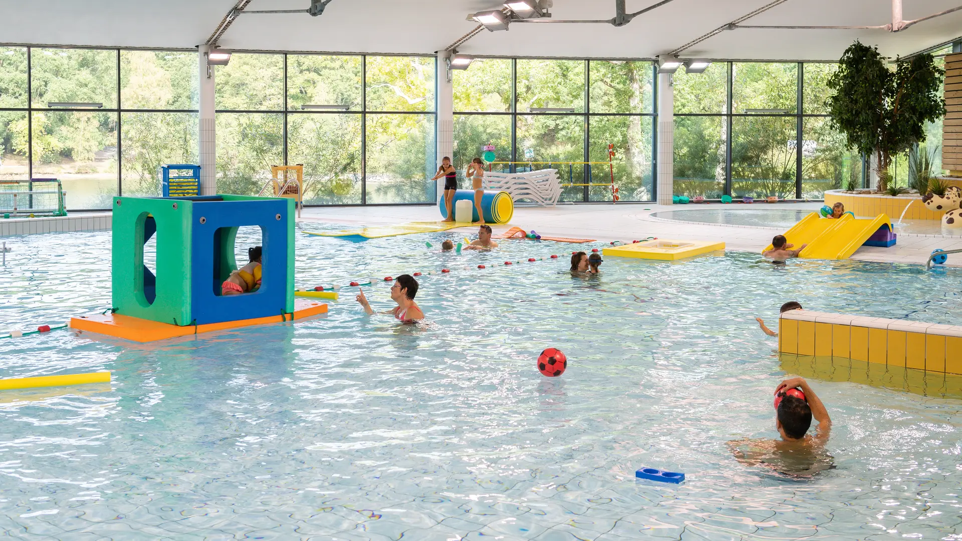 piscine-du-lac-jeux-aquatique-1109190003