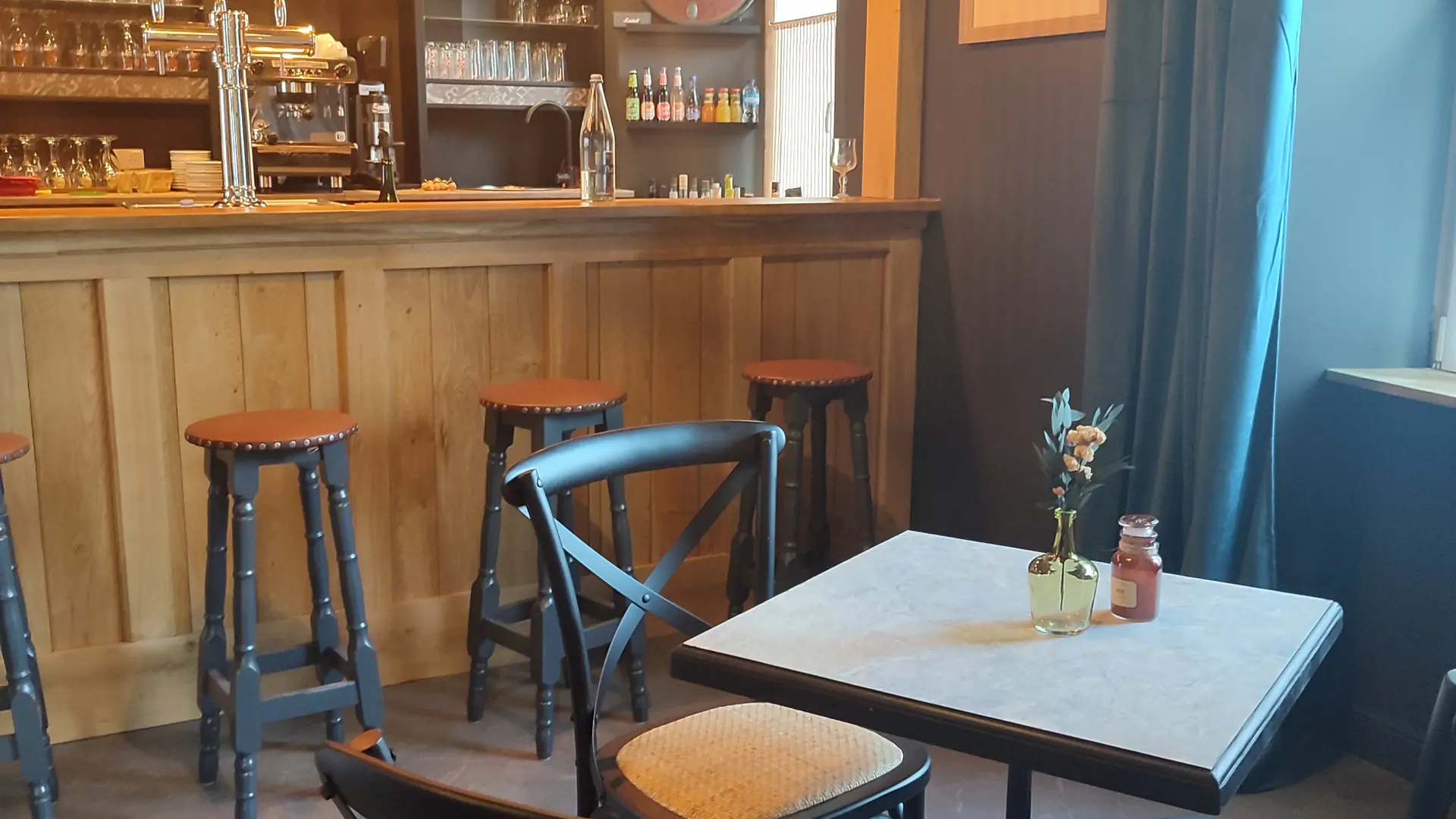 salicafe bar