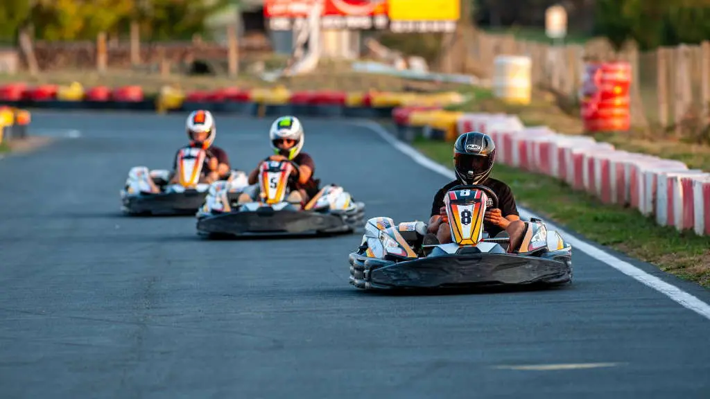 site-touristique-vendee-kart-jonchere-piste-professionnelle