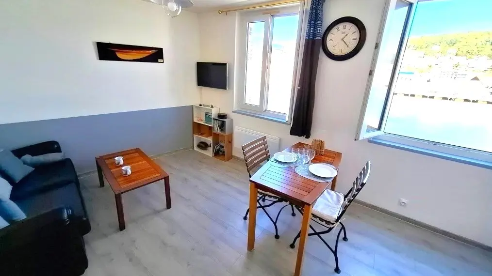 Mme MONTEIRO - PORT EN VUE - FECAMP - 2026