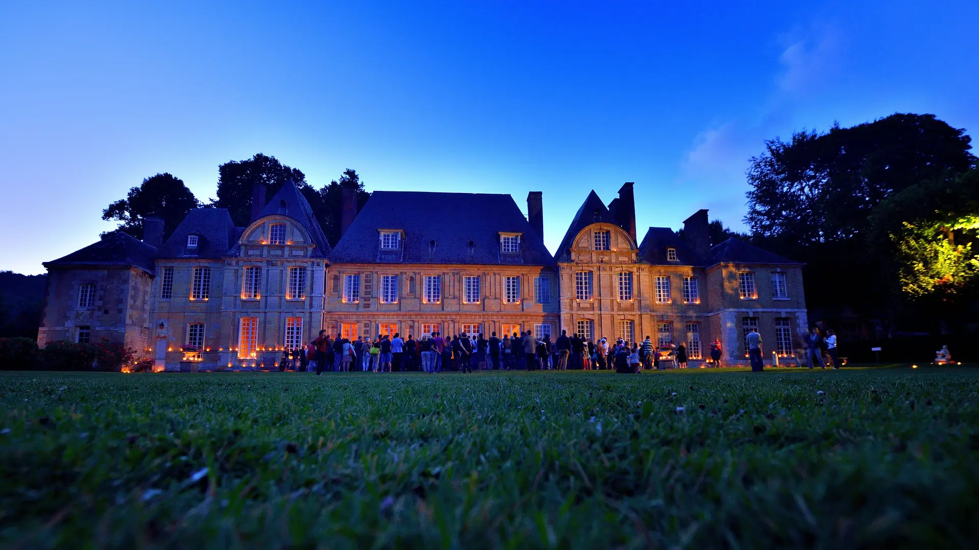 façade visite à la bougie