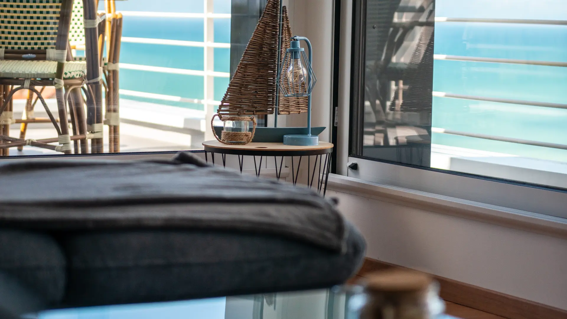 Décoration salon et vue mer