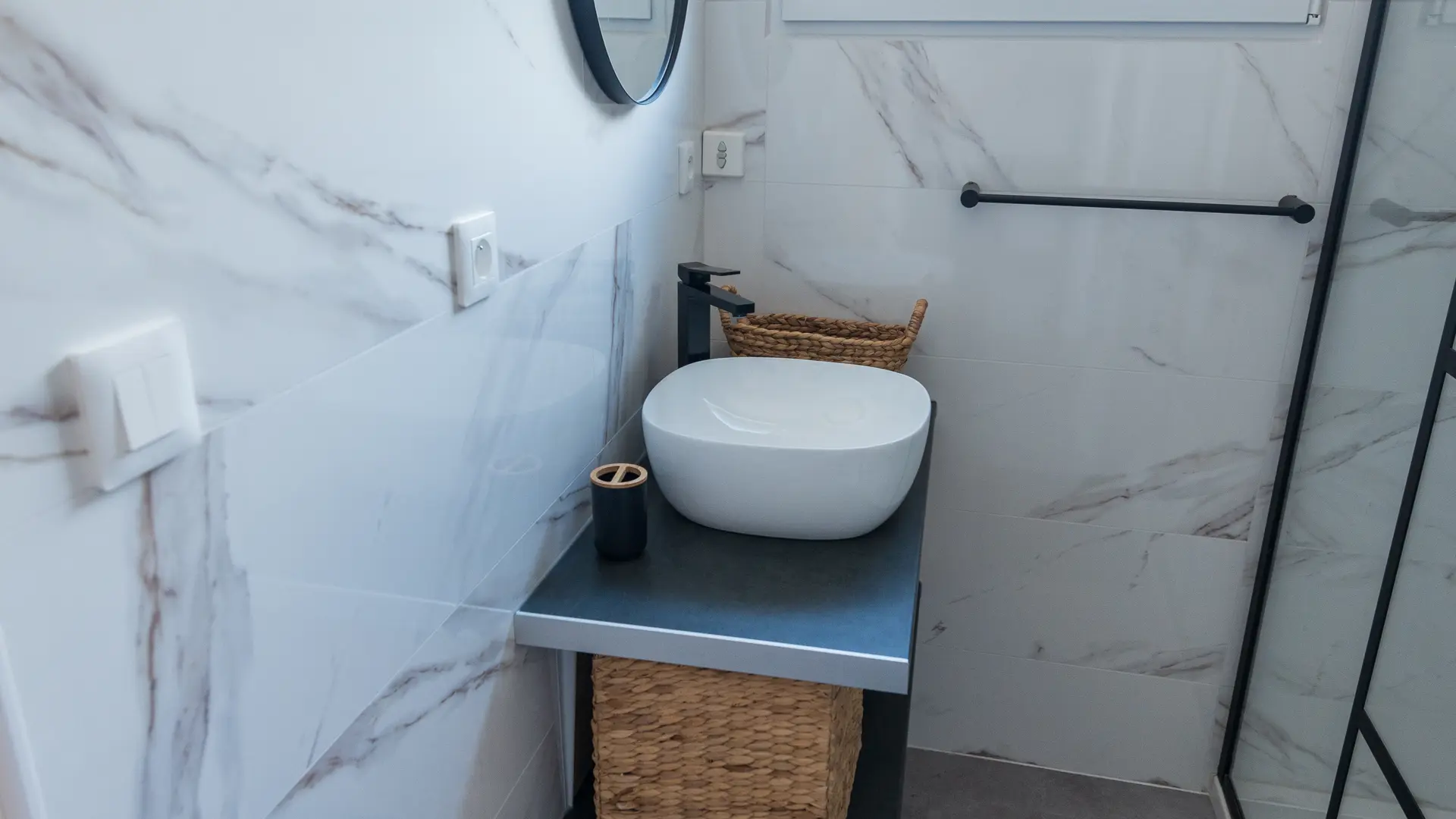 Salle de bain 2 de la chambre parentale