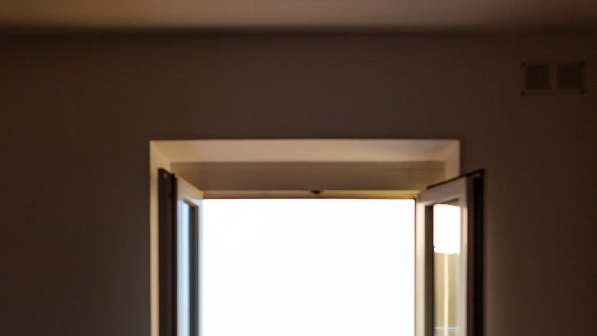 Vue mer et port depuis le salon