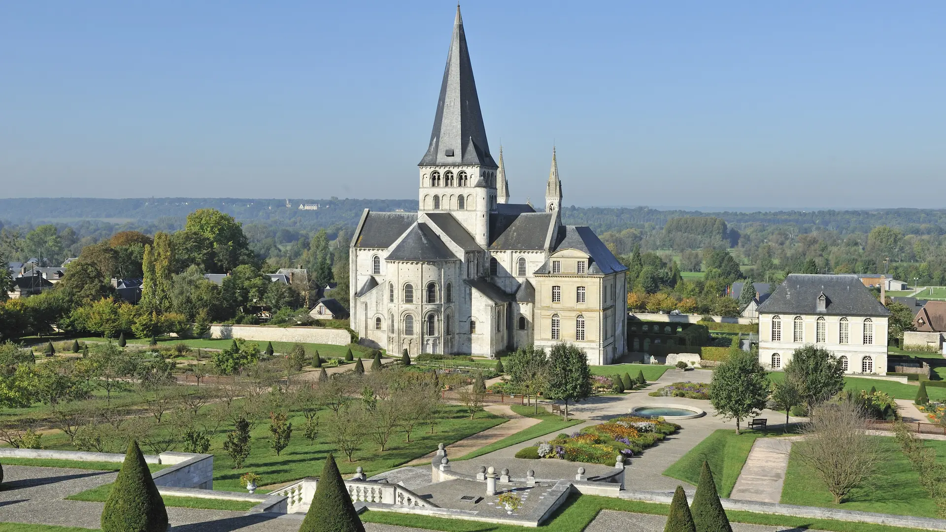 Abbaye Saint-Georges de Boscherville extérieur