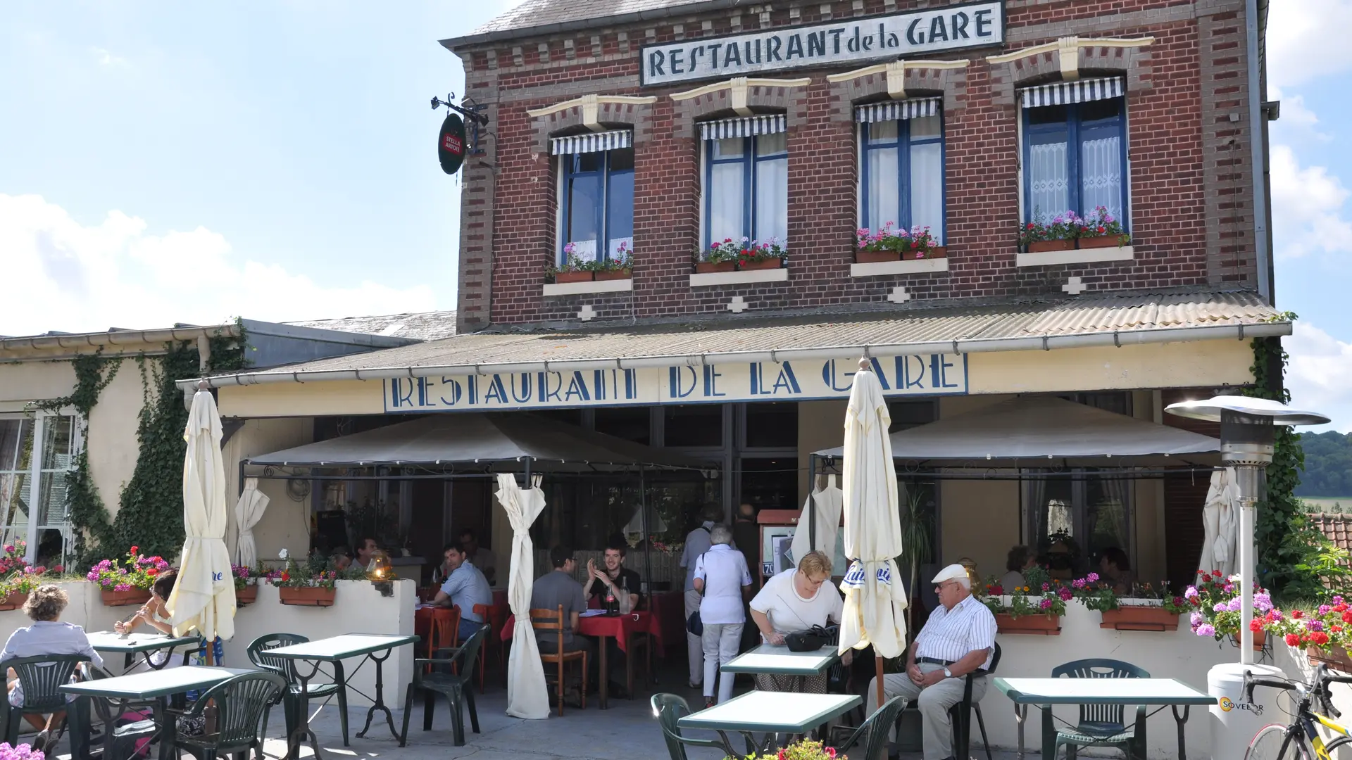 2.Restaurant de la Gare Envermeu