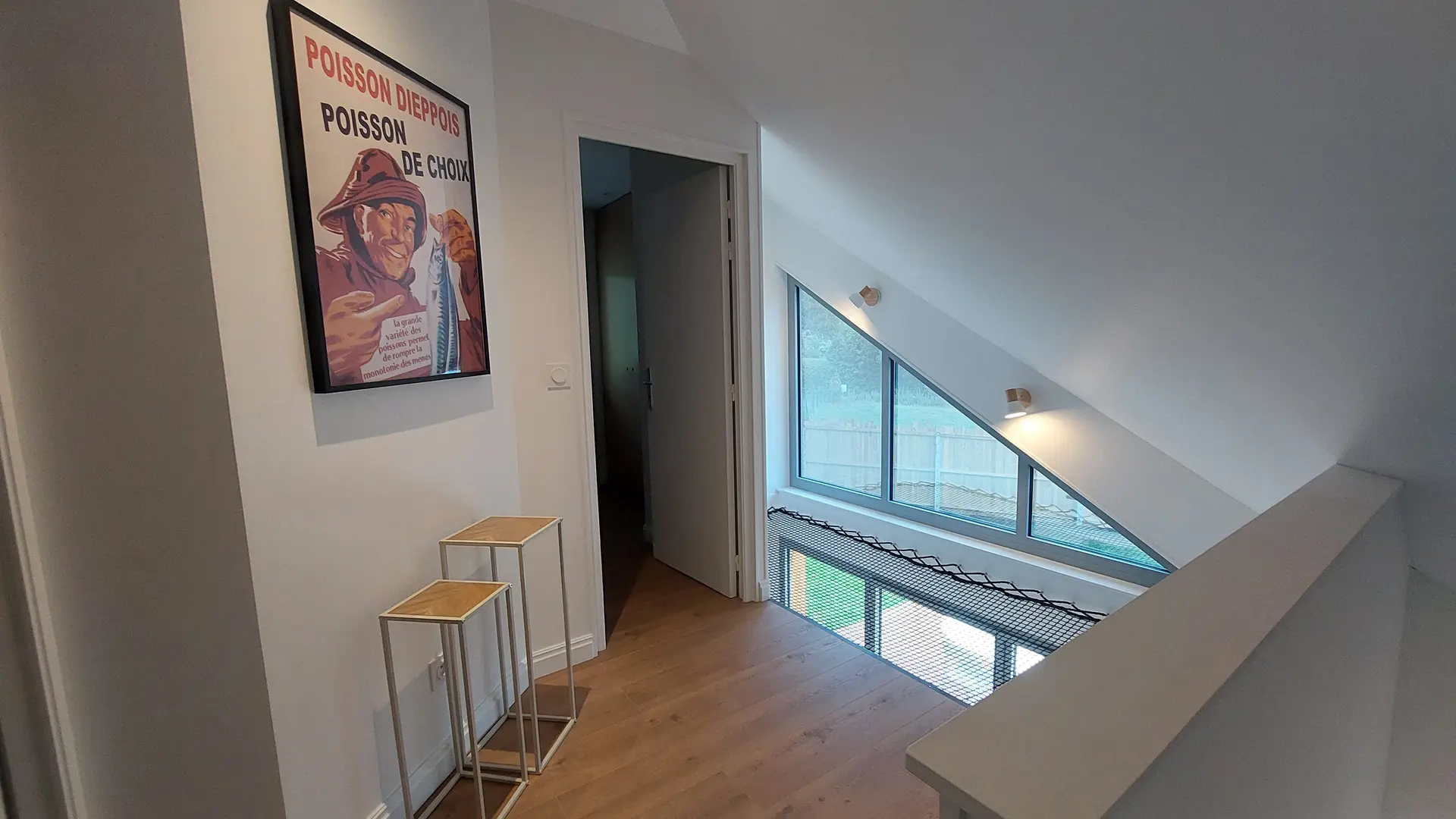 Espace détente avec filet suspendu