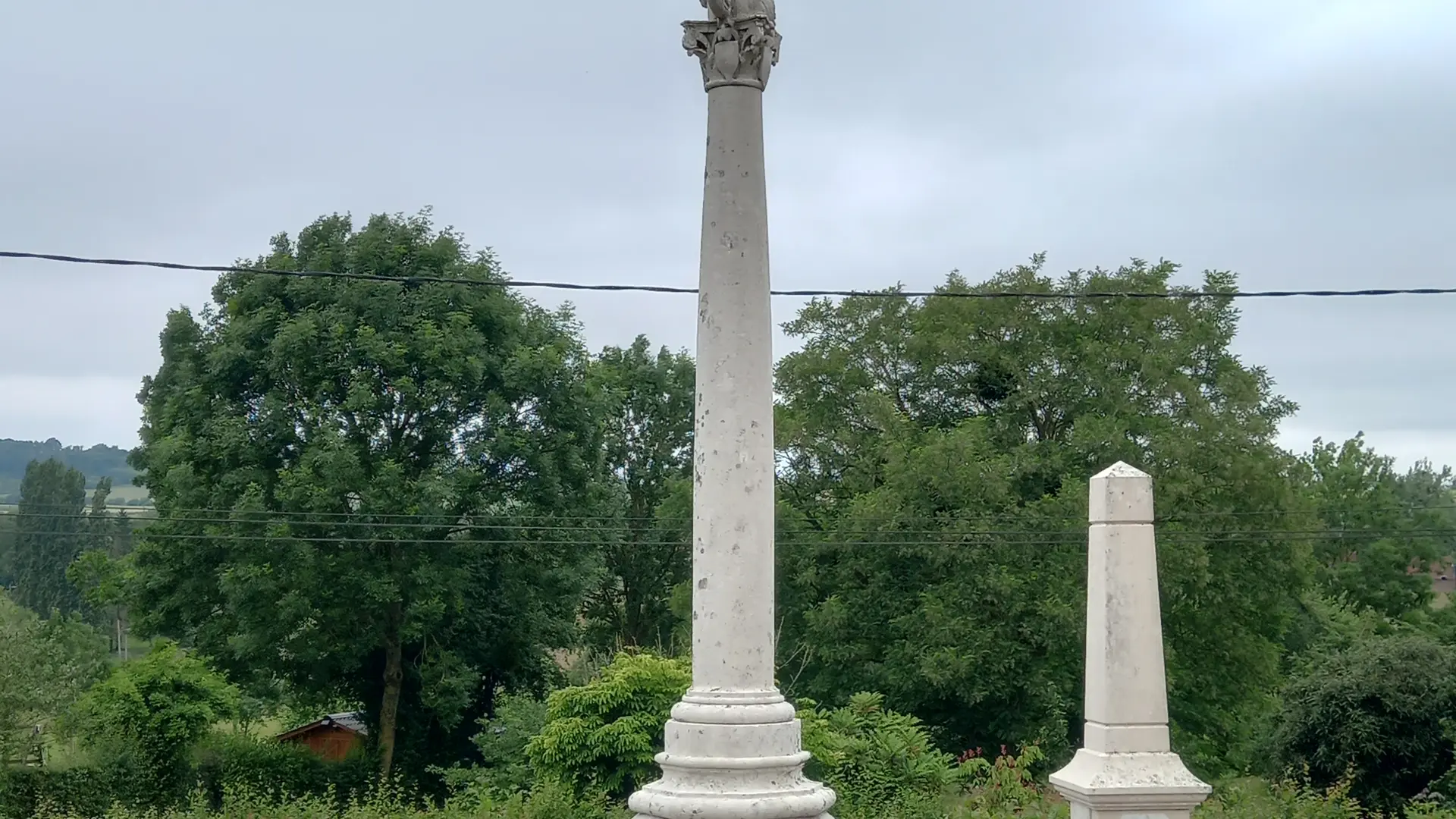 Croix de cimetière -Fontaine-en-Bray