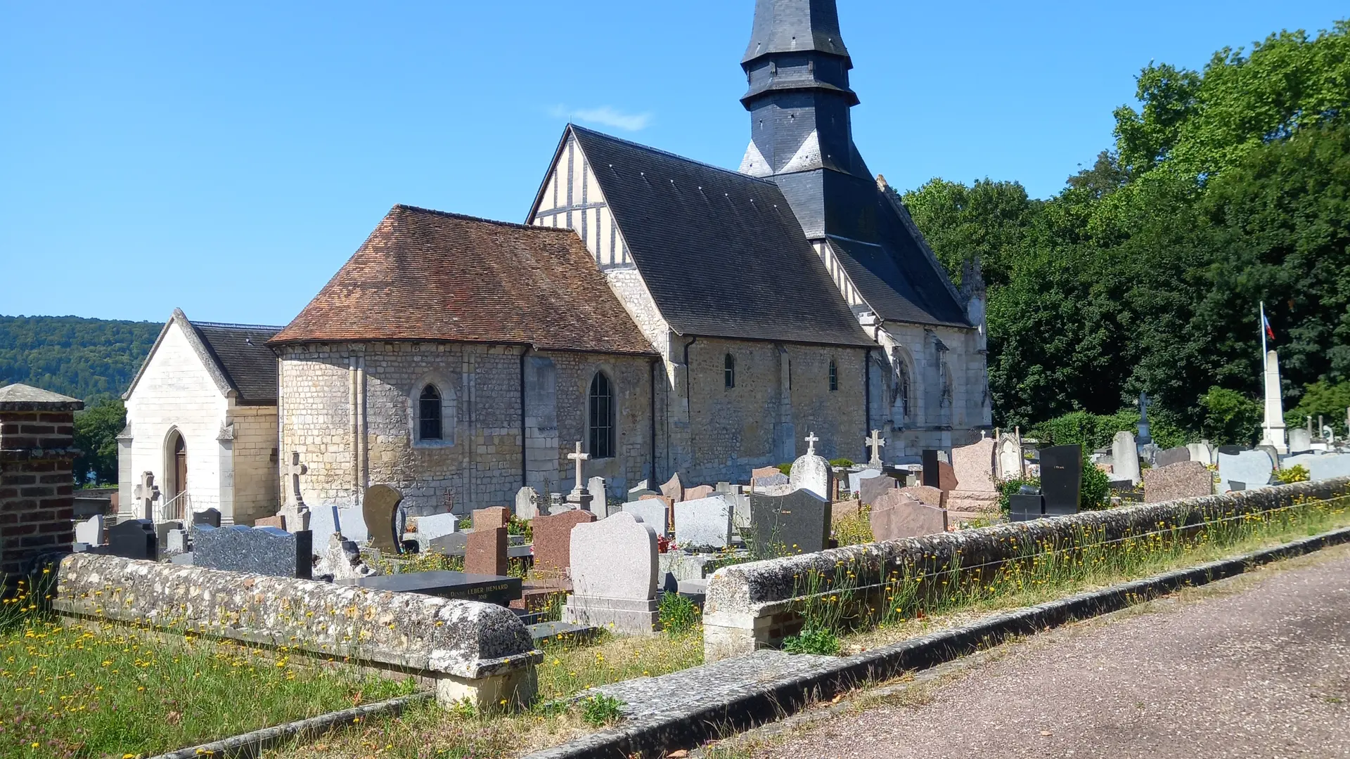 Eglise St Sauveur-Sahurs