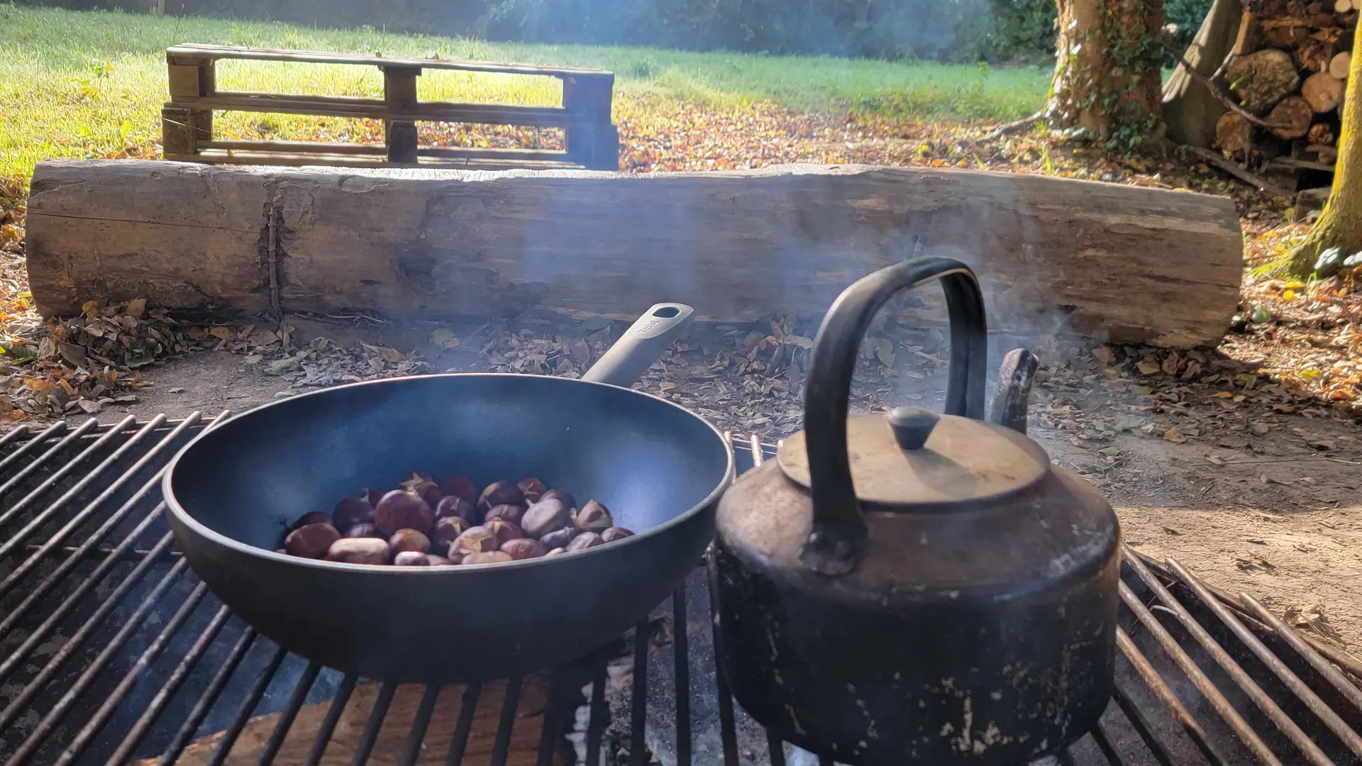Goûter nature sur le feu