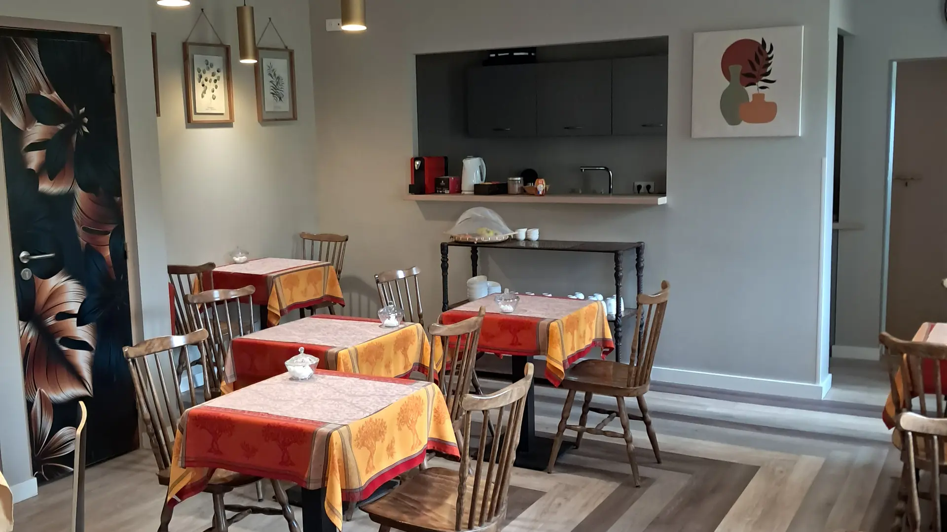 Salle petit déjeuner