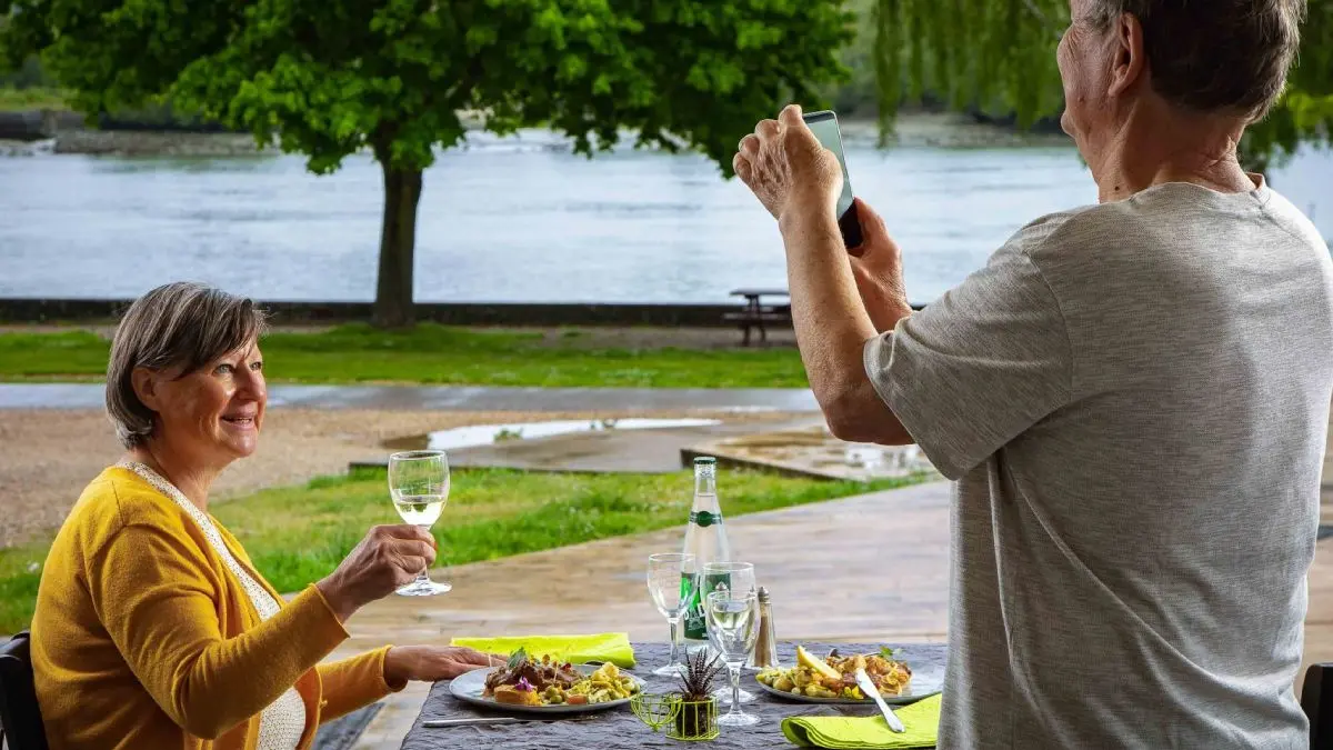 vatteville-la-rue-juin-2018-week-end-76-couple-bord-seine-ressourcement-apaisement-drone-press (1)