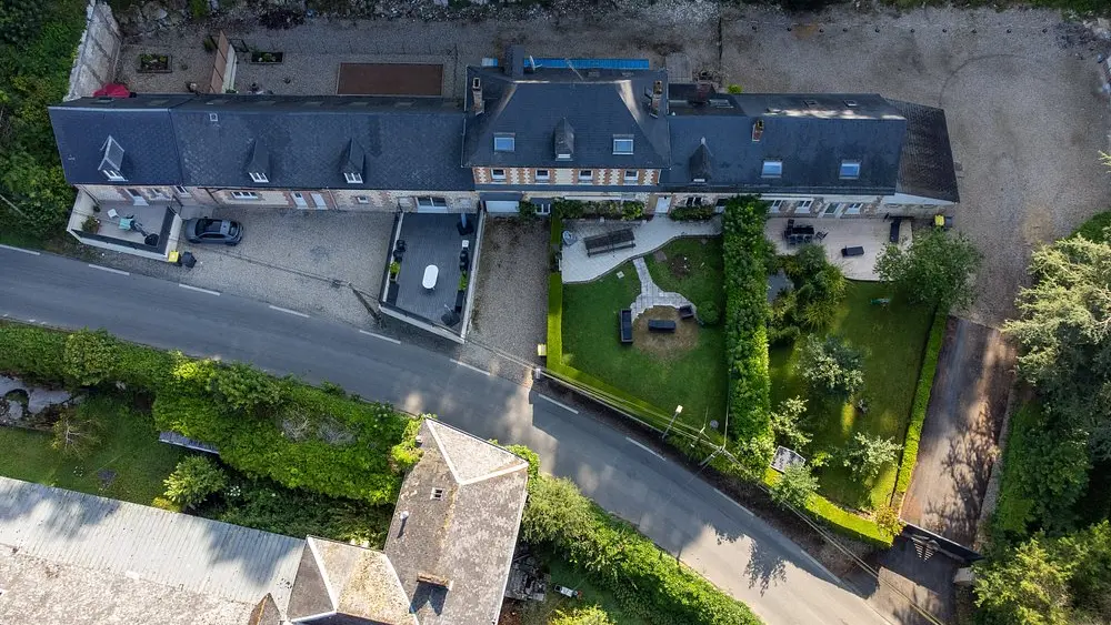 vue-aerienne-des-gites